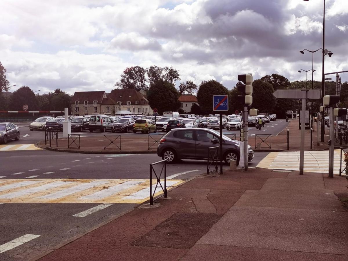 Bel Appartement Prés de la gare RER C -REFAIT A NEUF -spacieux 4 pièces Étampes Extérieur photo