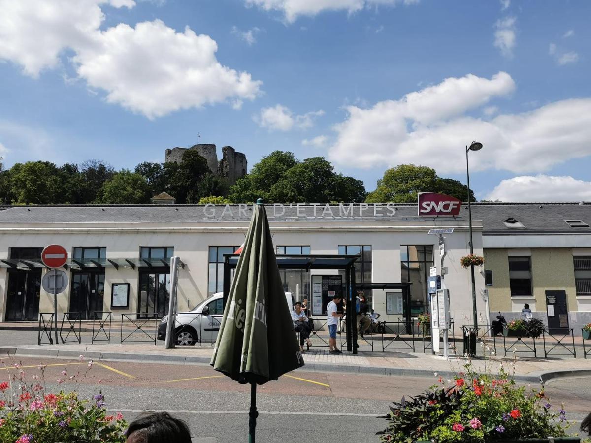 Bel Appartement Prés de la gare RER C -REFAIT A NEUF -spacieux 4 pièces Étampes Extérieur photo
